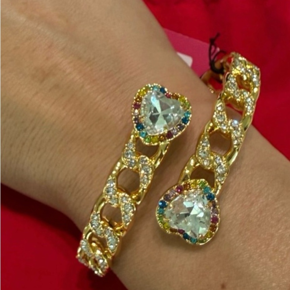 New KURT GEIGER LONDON
Rainbow Crystal Heart  Chain Bypass Bangle Bracelet - Picture 8 of 13